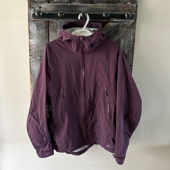 Women's Mountain Equipment Company Light Weight Full Zipper Jacket w/Hood - Picture 1 of 3